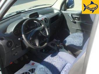 2006 Peugeot Partner Pictures