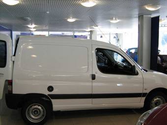 2008 Peugeot Partner Photos