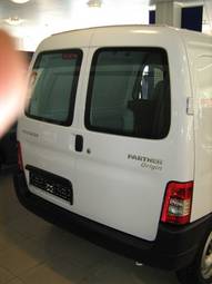 2008 Peugeot Partner Photos