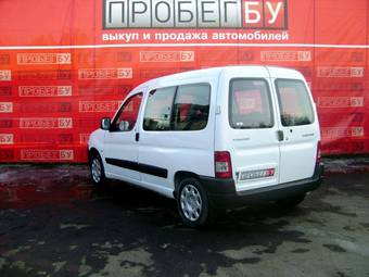 2010 Peugeot Partner Photos