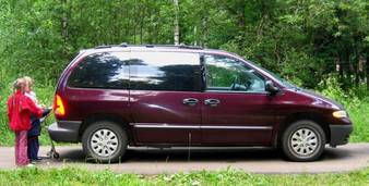1998 Plymouth Voyager