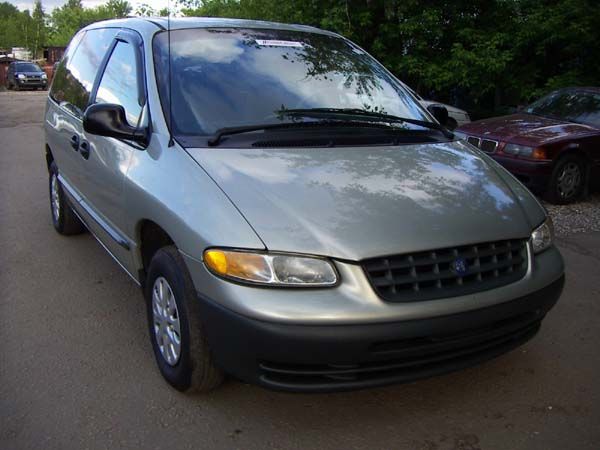 2000 Plymouth Voyager