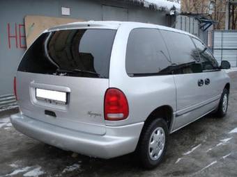 2000 Plymouth Voyager Photos