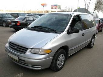 2000 Plymouth Voyager Pictures