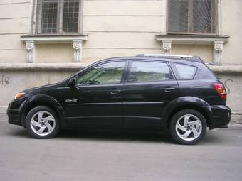 2002 Pontiac Vibe Pictures