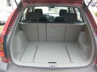 2003 Pontiac Vibe Photos