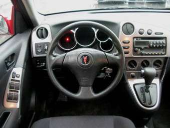 2004 Pontiac Vibe Photos