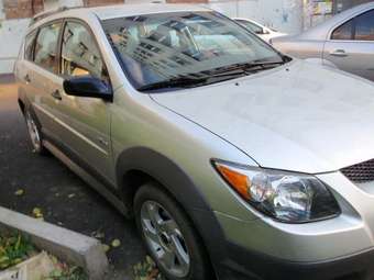 2004 Pontiac Vibe Photos
