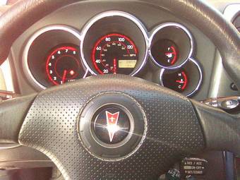 2004 Pontiac Vibe Photos