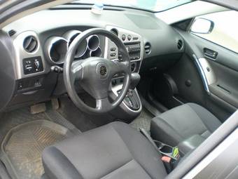 2004 Pontiac Vibe Photos