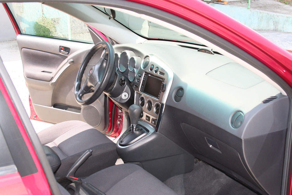 2004 Pontiac Vibe specs, Engine size 1.8l., Fuel type Gasoline, Drive