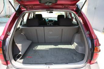 2004 Pontiac Vibe Photos