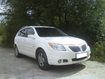 2004 Pontiac Vibe Pictures