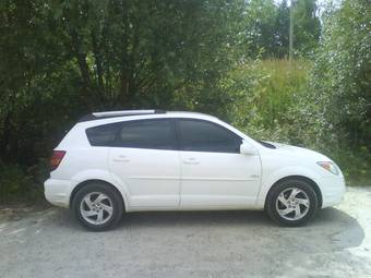 2004 Pontiac Vibe Photos