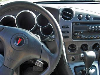 2004 Pontiac Vibe Photos