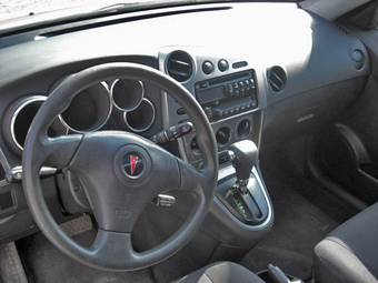 2004 Pontiac Vibe Photos