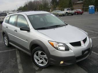 2004 Pontiac Vibe Photos