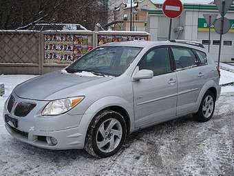 2005 Pontiac Vibe Pictures