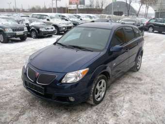2005 Pontiac Vibe Photos