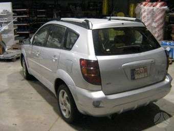 2005 Pontiac Vibe Pictures