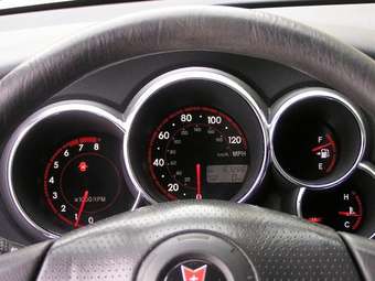 2005 Pontiac Vibe Photos