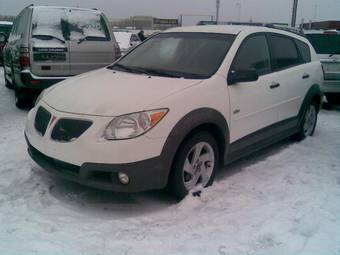 2005 Pontiac Vibe Pictures