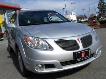 2005 Pontiac Vibe Photos