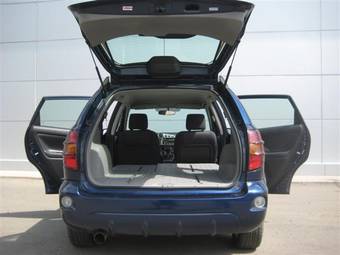 2005 Pontiac Vibe Pictures