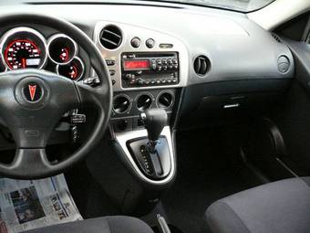 2005 Pontiac Vibe Pictures