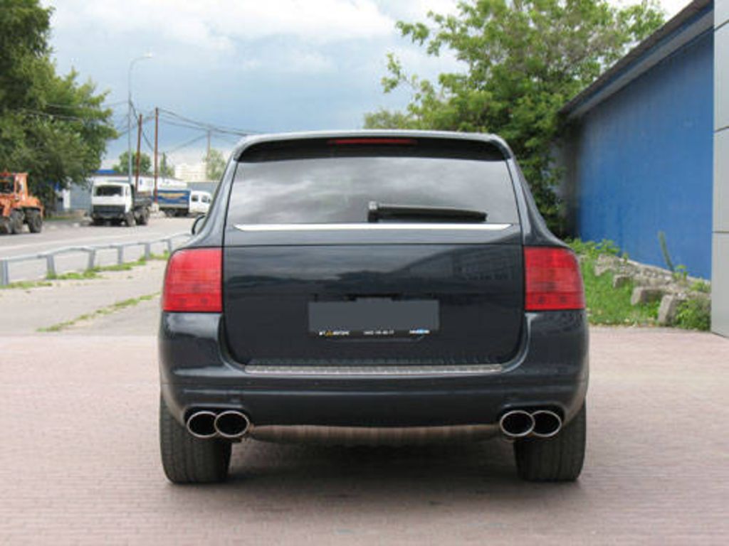 2003 Porsche Cayenne