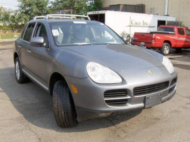 2003 Porsche Cayenne