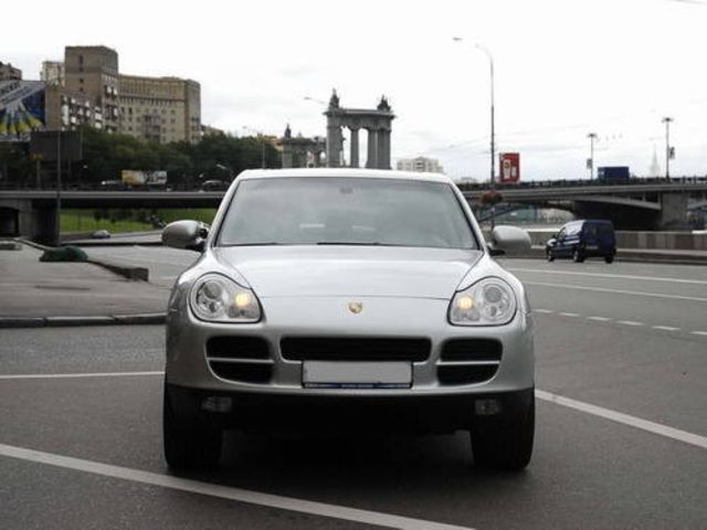 2003 Porsche Cayenne