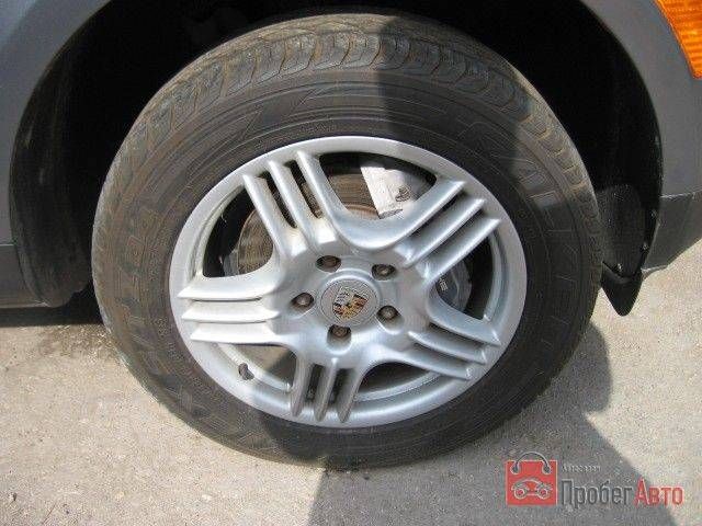 2003 Porsche Cayenne