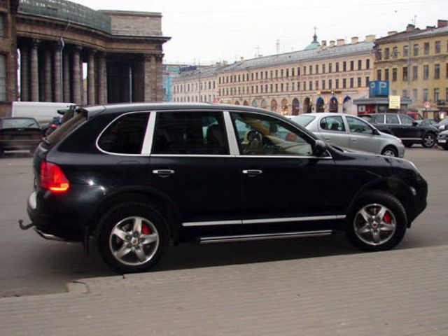 2003 Porsche Cayenne