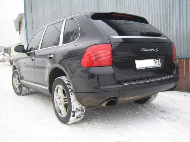 2003 Porsche Cayenne