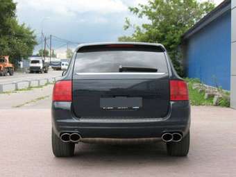 2003 Porsche Cayenne Wallpapers