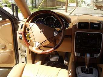 2003 Porsche Cayenne Wallpapers
