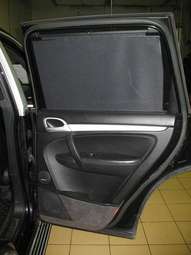 2003 Porsche Cayenne Pictures