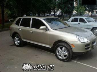 2003 Porsche Cayenne Images