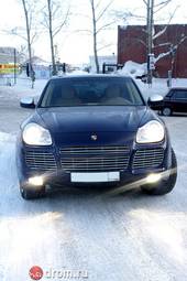 2003 Porsche Cayenne Photos