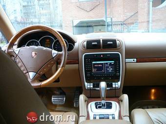 2003 Porsche Cayenne Wallpapers