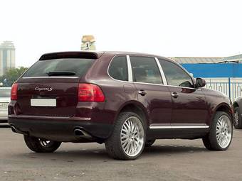 2003 Porsche Cayenne Wallpapers