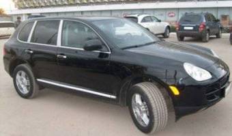 2003 Porsche Cayenne Pictures