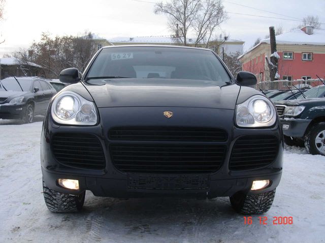 2004 Porsche Cayenne