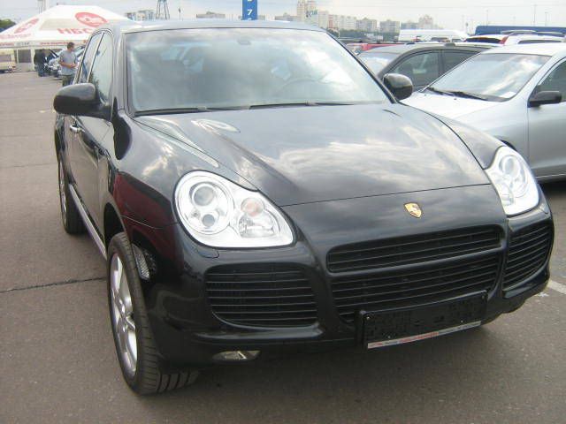 2004 Porsche Cayenne