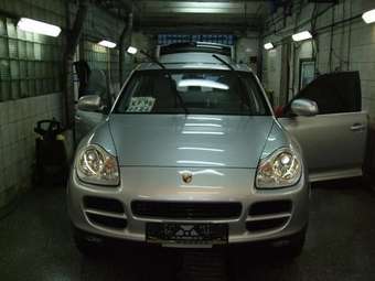 2004 Porsche Cayenne