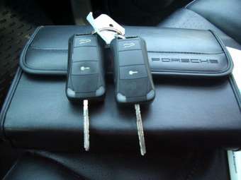 2004 Porsche Cayenne Pics