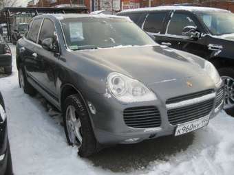 2004 Porsche Cayenne