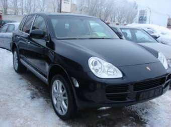 2004 Porsche Cayenne Pics