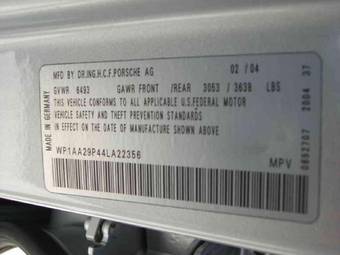 2004 Porsche Cayenne Photos